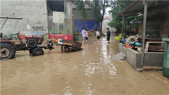 濮阳南乐：暴雨过后 紧急排涝抢修_fororder_图片12