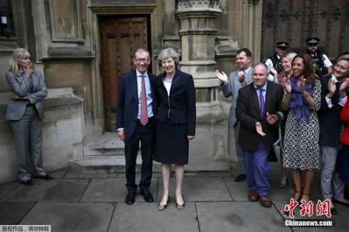 英国第二任女首相特蕾莎·梅：时尚范的“铁娘子”