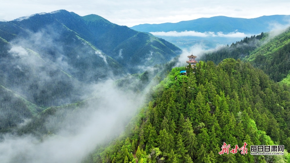 【焦点图】兰州：群山逶迤 云海苍茫 雨后兴隆山如仙境_fororder_1