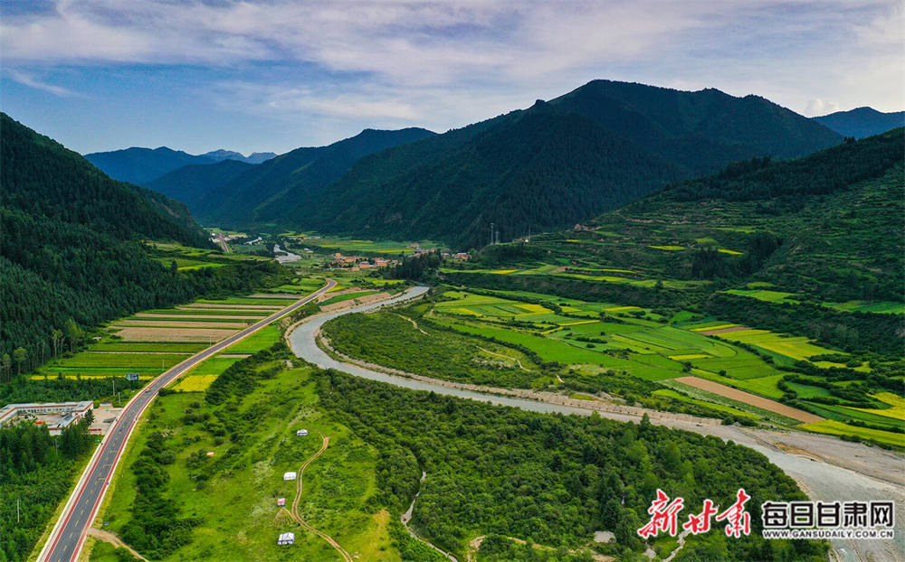 【焦点图】层层山峦竞秀色 茫茫林海翻碧浪 卓尼大峪沟比画还美_fororder_6