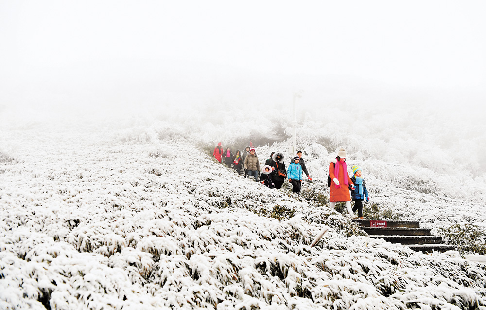 【焦点图】雪景游爆棚