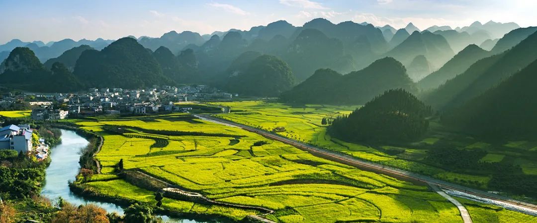 兴义万峰林景区：看峰林 赏花海，好一幅田园奇观