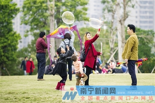 【广西要闻】（页面标题）广西总工会建议女方产假延至180天（内容页标题）广西总工会建议女方产假延至180天解职工后顾之忧