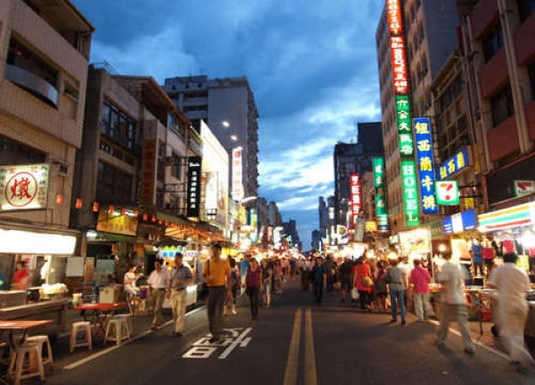 香港人眼中的台湾：生活比大陆艰难 到处都是铁皮屋（组图）