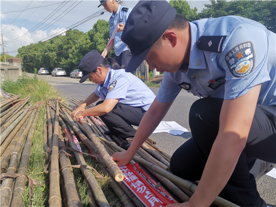 海安公安：一根竹竿背后的警民情_fororder_图片 2