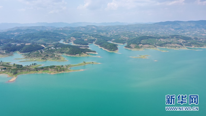 一“碧”万倾！夏日俯瞰丹江口水库库区