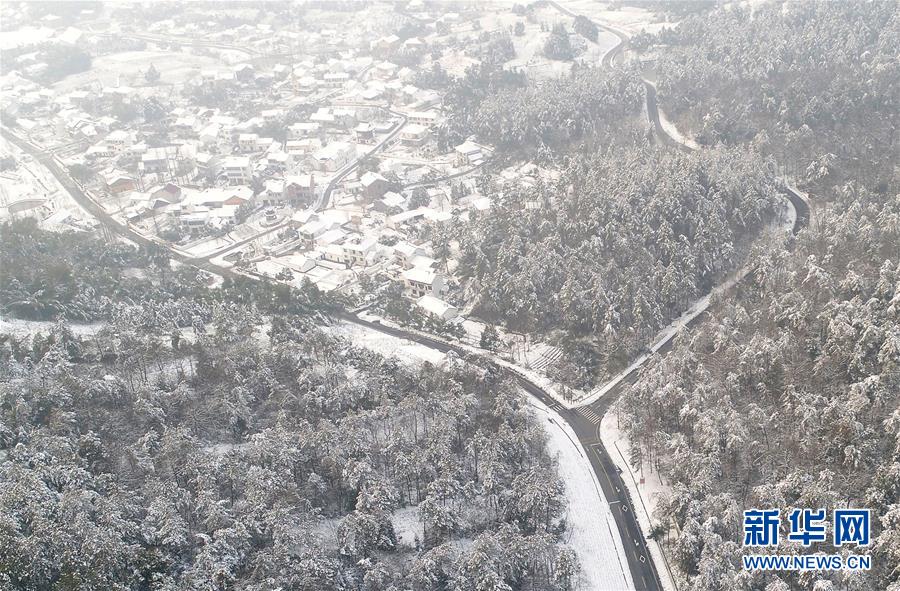 浙江安吉：美丽乡村 雪景如画