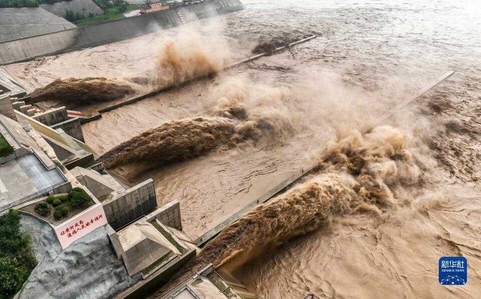 河南济源：小浪底排沙出库