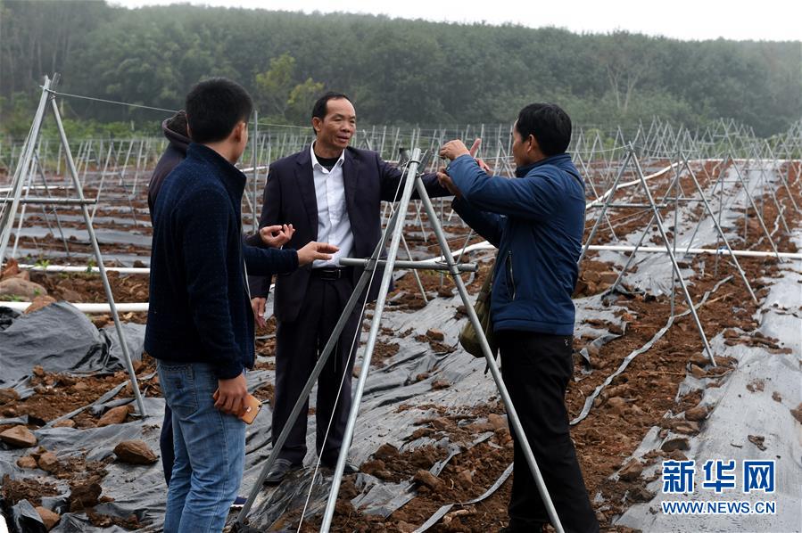 羊风极：打赢新时代的脱贫攻坚战