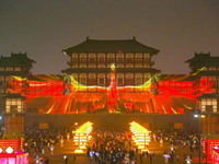 Light Show of Yingtian Gate Resumes