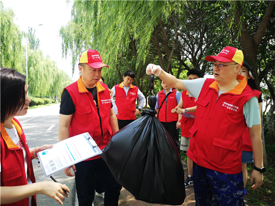 沈阳市环保志愿者协会开展保护母亲河净滩活动_fororder_微信图片_20220708162737