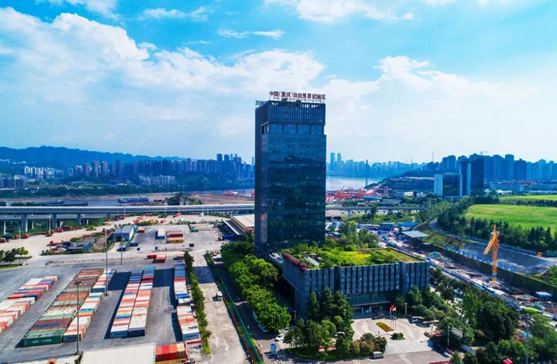 【原创】重庆两江新区两路果园港综合保税区助企纾困_fororder_微信图片_20220808145513