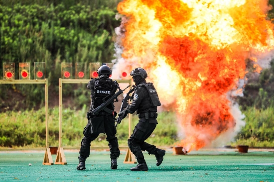 南通巡特警比武 直击超然现场_fororder_图片10