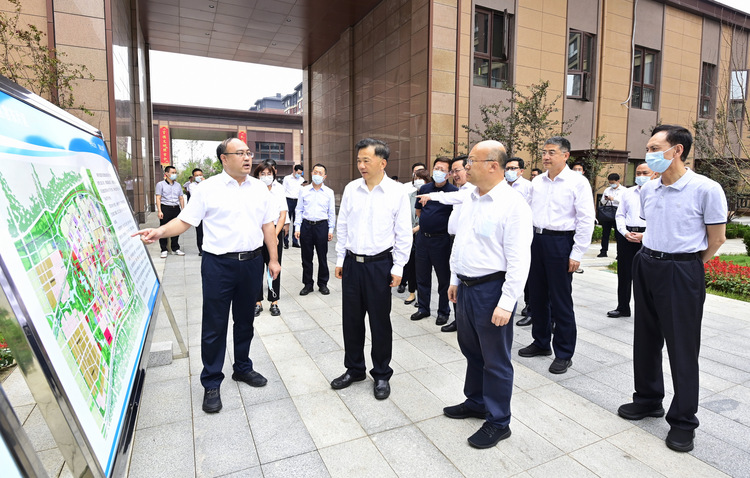 中央广播电视总台纪录片《雄安 雄安》开机暨增强“四力”实践基地揭牌仪式在雄安新区举行