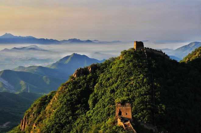 河北长城：穿越两千年 绵延山海间