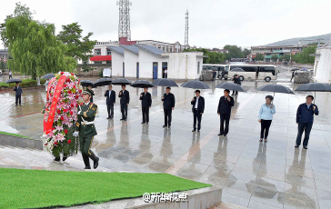 习总书记固原行——走好新的长征路