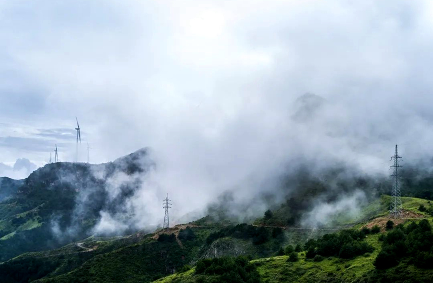 安阳林州：云海翻涌似仙境 雨后美景入画来