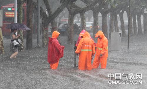 中央气象台专家解析入汛以来北方最大范围降水