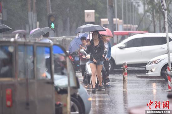 北京房山、大兴升级发布暴雨橙色预警信号