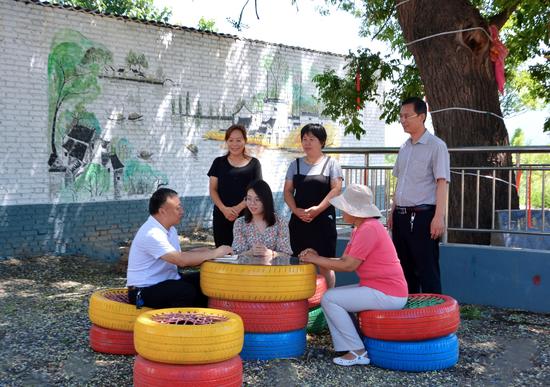 三门峡示范区阳店镇：廉洁家风进农村 风清气正沁民心_fororder_mmexport1659166941088 (1)