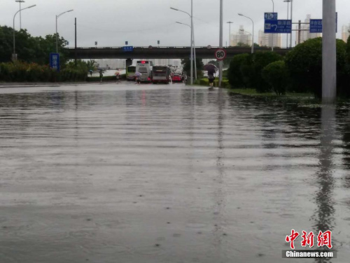 北京暴雨堪比四年前“7·21” 今日雨带转战东北