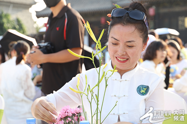 大同举行“花开忘忧 生活幸福”现场插花雅集主题活动