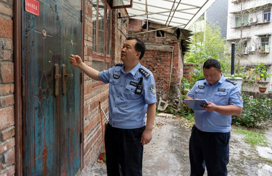 【原创】重庆永川民警唐关云：扎根社区三十年 慎终如始守初心_fororder_微信图片_20220808160435