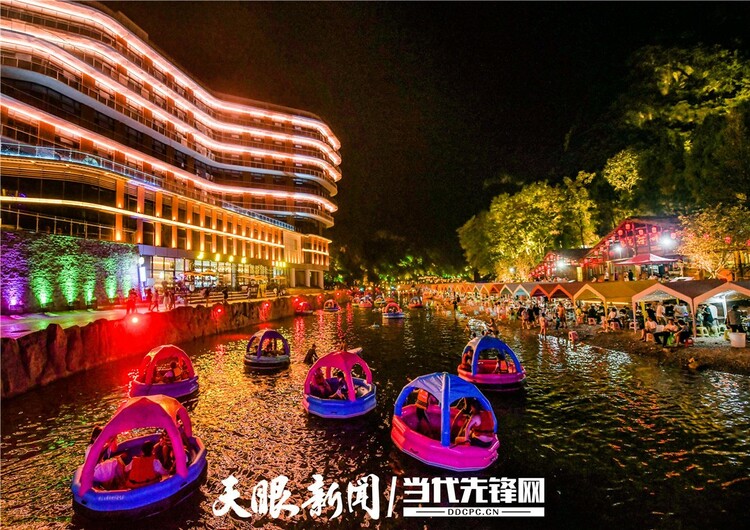 贵州：清凉气候爽 避暑旅游热