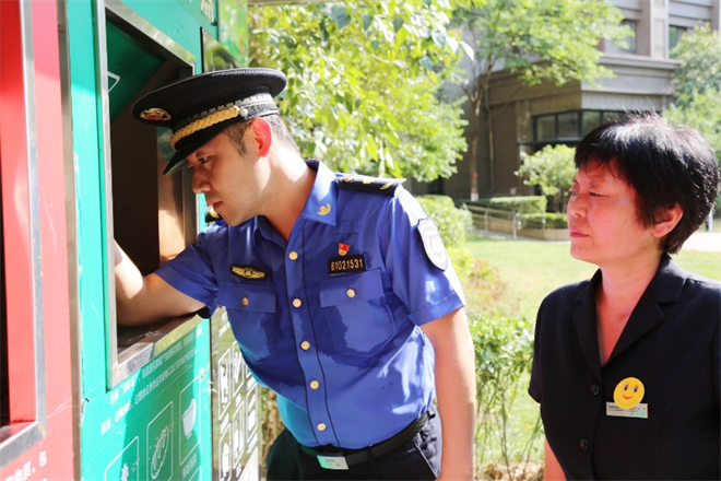 西安高新区：夏日炎炎 垃圾分类热情不减_fororder_111