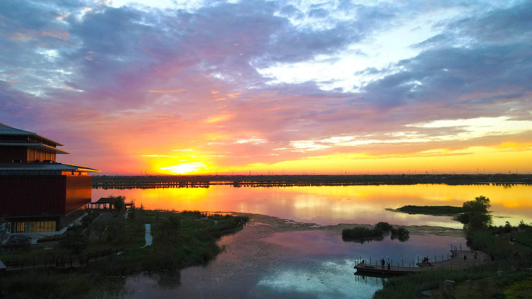 邢台：南宫湖夕照 景色美如画