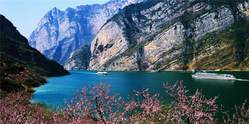 [Traveling along the Yangtze River in Hubei] Sail in Hubei and See the Open Sky at the End of Canyon_fororder_图片1