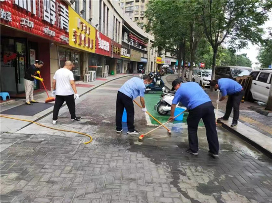 南京市雨花台区西善桥街道清洗路面油污营造舒适环境_fororder_5