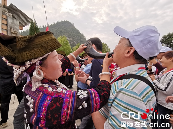 （急稿）第五届黔西南州旅游产业发展大会在兴仁市举行