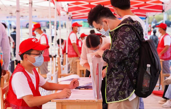 【客户端转发】开学啦！华北水利水电大学江淮校区首批新生报到_fororder_d74cd3ef85bf44e9b734368a3902cb6d