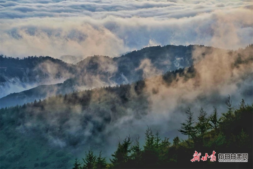 【平凉】平凉华亭关山莲花台景区出现壮美云海景观_fororder_5