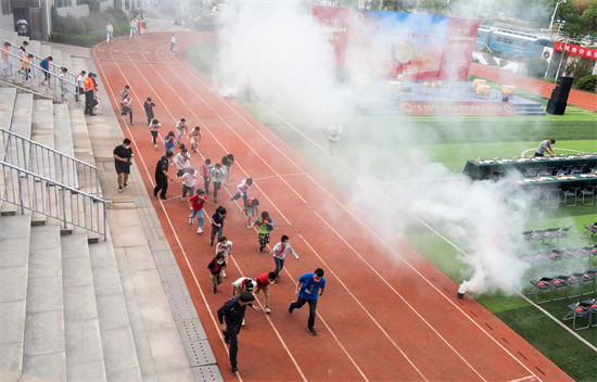 江苏第八次统一试鸣防空警报 5400余台（套）防空警报器同时鸣响_fororder_图片 1