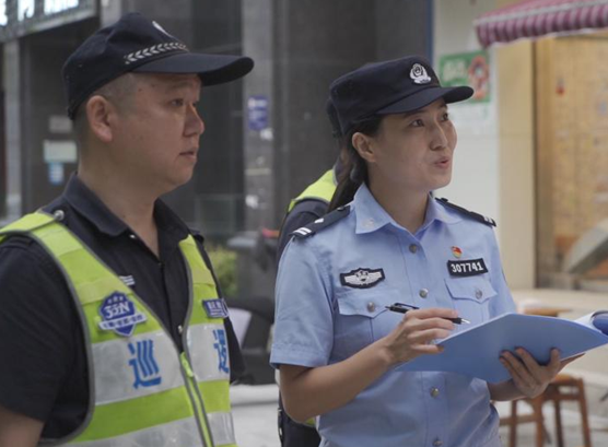 【原创】重庆渝北黄泥塝派出所民警郝少娜：织牢警民“信任网” 当好纠纷“灭火员”_fororder_微信图片_20221013143103