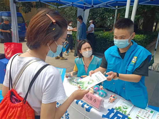 南京赛虹桥街道开展志愿者招募活动 共建和谐家园_fororder_图片 2