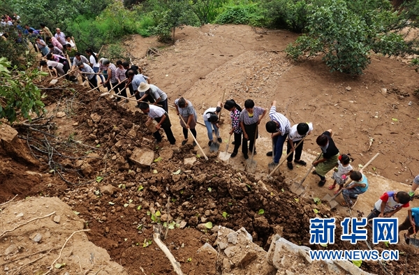 河北全力以赴开展灾后重建和生产自救