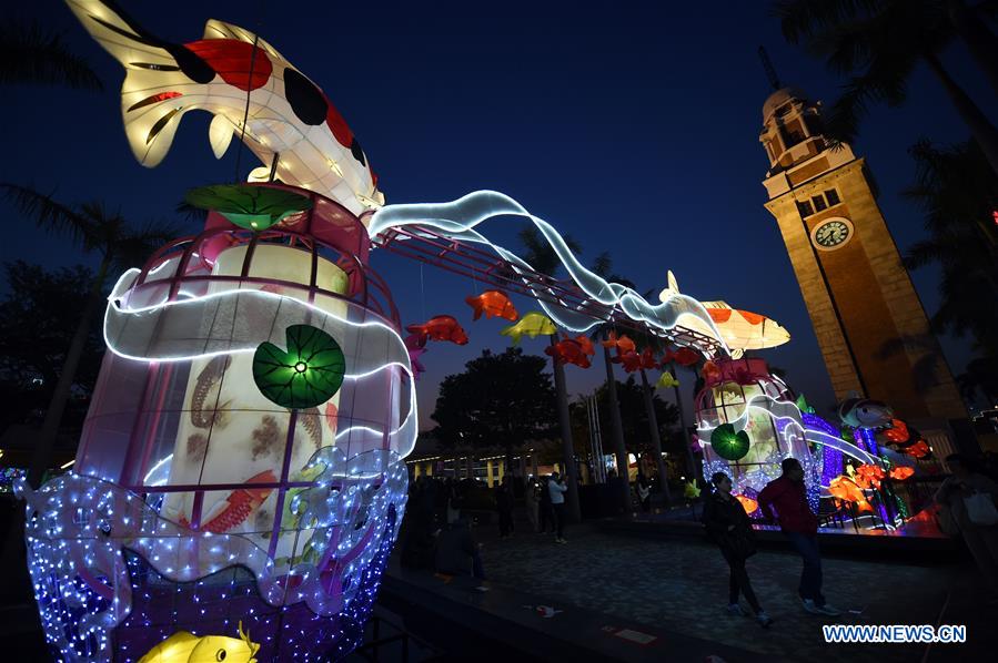 Lanterns enhance China's Spring Festival atmosphere