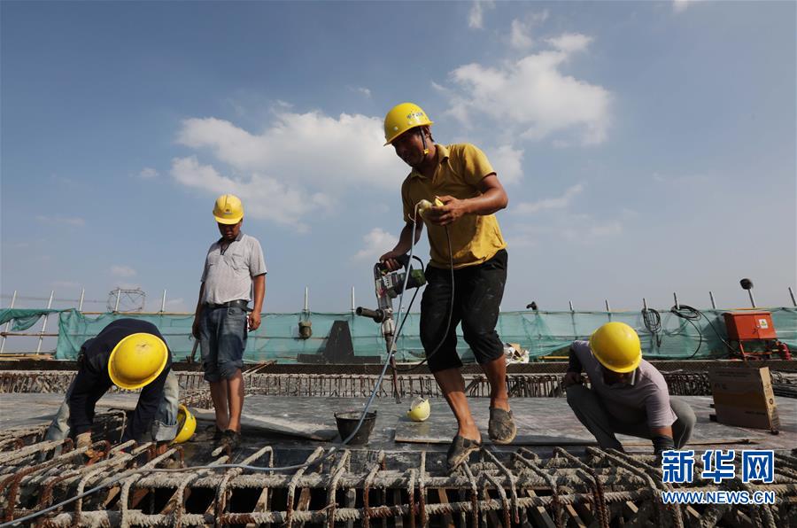 【城市远洋】河南新密：国道改建工程施工忙