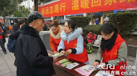 已过审【新春走基层专题　要闻标题摘要】【网络媒体走转改】秦茂华志愿服务1万小时 让孩子们一直开心下去【区县联动】【江津】秦茂华志愿服务1万小时 让孩子们一直开心下去【区县联动　二级页面】秦茂华：让孩子们一直开心下去