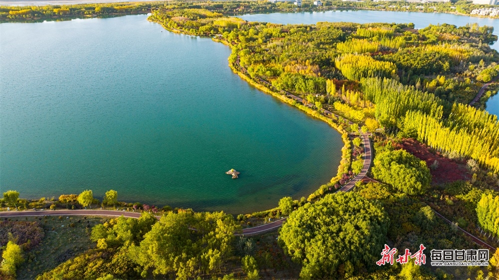 张掖芦水湾旅游度假区的斑斓秋色_fororder_4