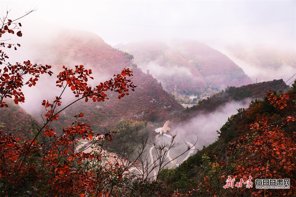 陇南：深秋，两当山乡似浓墨重彩的山水画_fororder_3