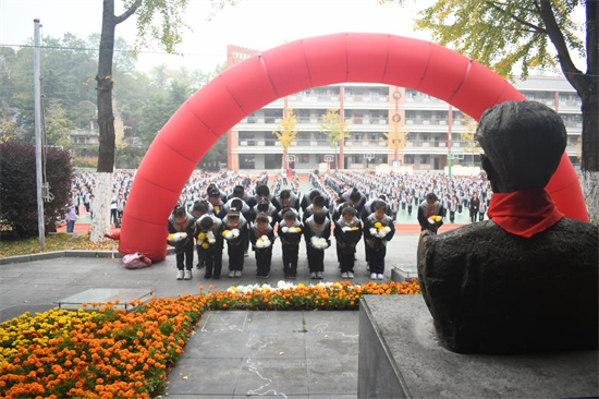 浦厂小学举行王荷波就义95周年纪念活动助力师生学习荷波精神_fororder_图片 4