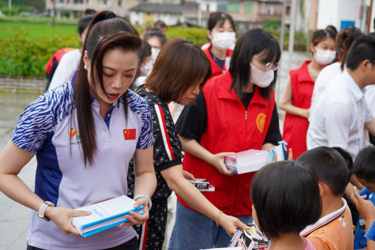 “关爱三村村留守儿童，在革命老区扬起希望”——华南农业大学珠江学院助力从化区吕田镇三村村乡村振兴发展_fororder_6