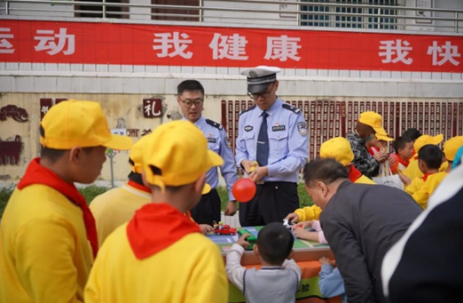 【原创】“美丽乡村行”交通安全巡回宣讲走进重庆彭水_fororder_微信图片_20221027145024