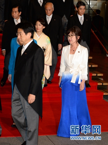 安倍为何选她入阁 新任女防相每年参拜靖国神社