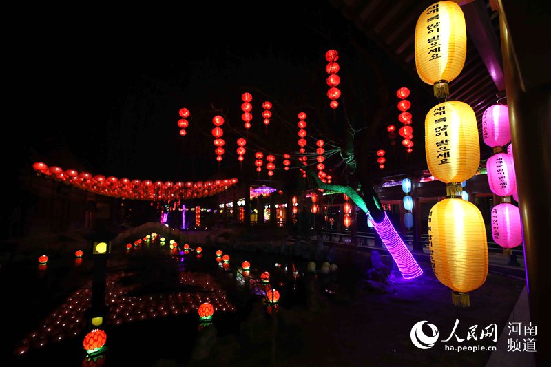 【轮播图】河南开封灯笼节：流光溢彩 再现宋朝繁华盛景