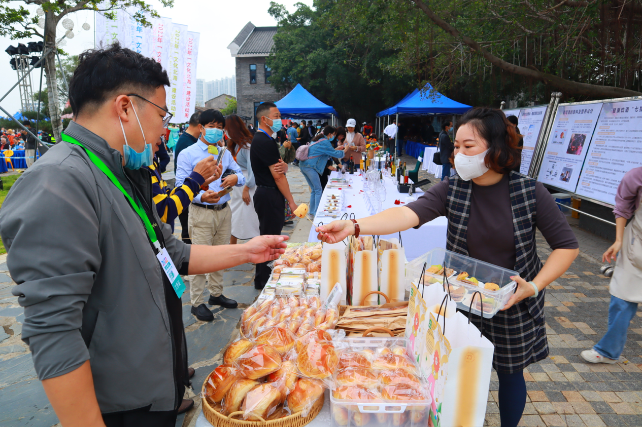 广西北海民博会集中展示民间好物 彰显丝路古港艺术魅力_fororder_图片20